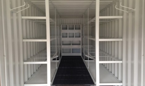 Bosn' Locker exterior